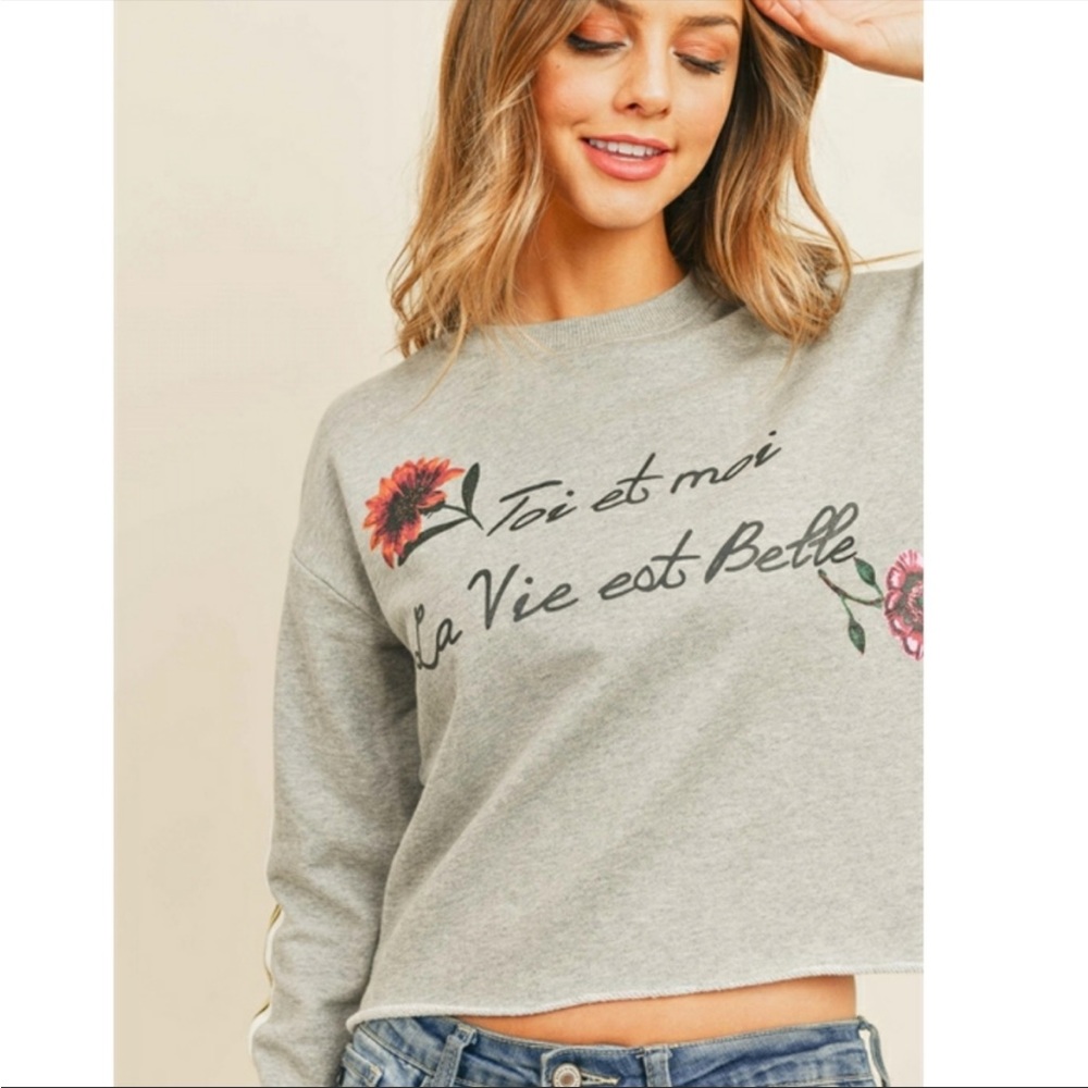 La Vie est Belle Graphic Sweatshirt
